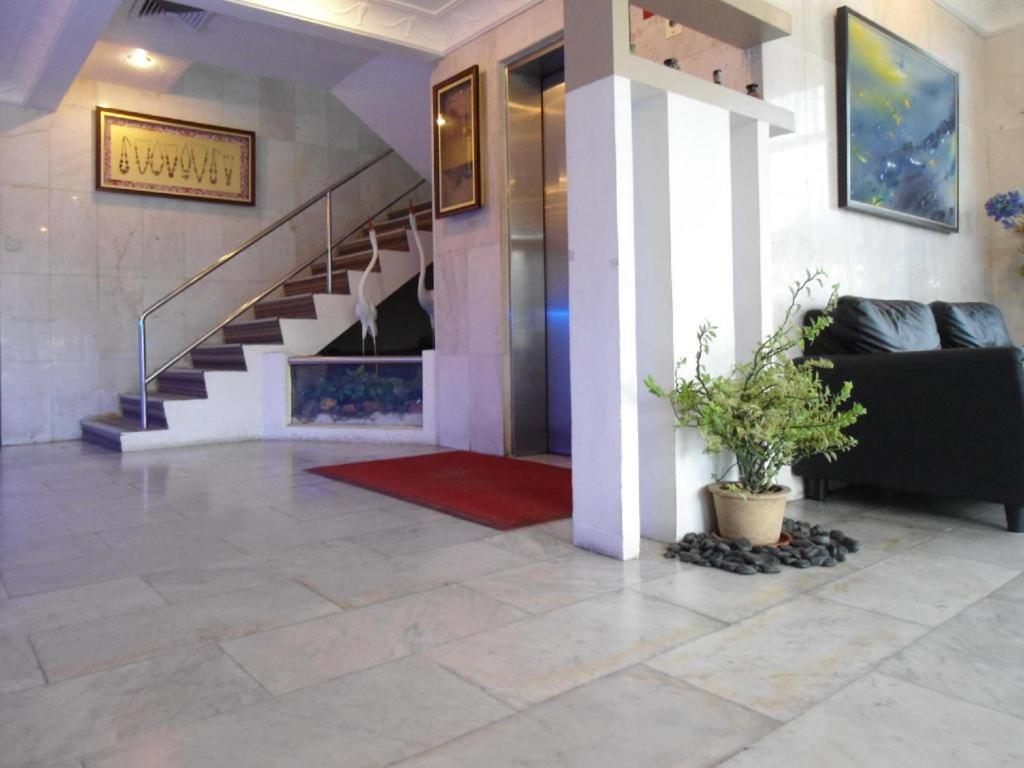 Regent Hotel Bintulu Exterior foto