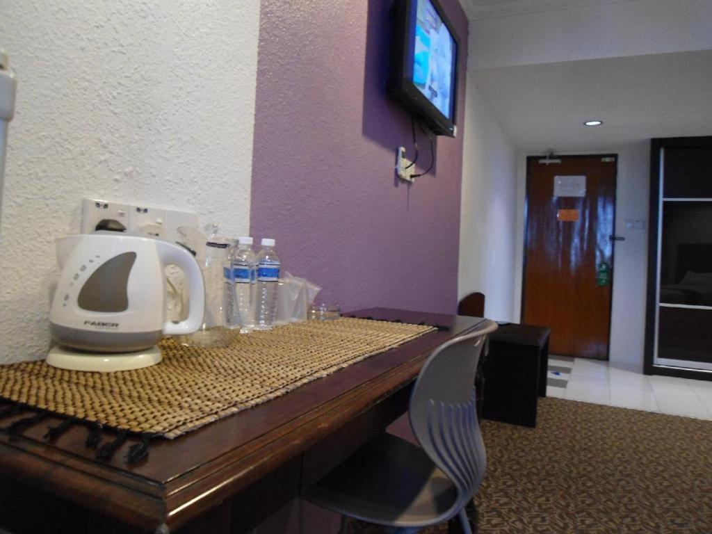 Regent Hotel Bintulu Exterior foto