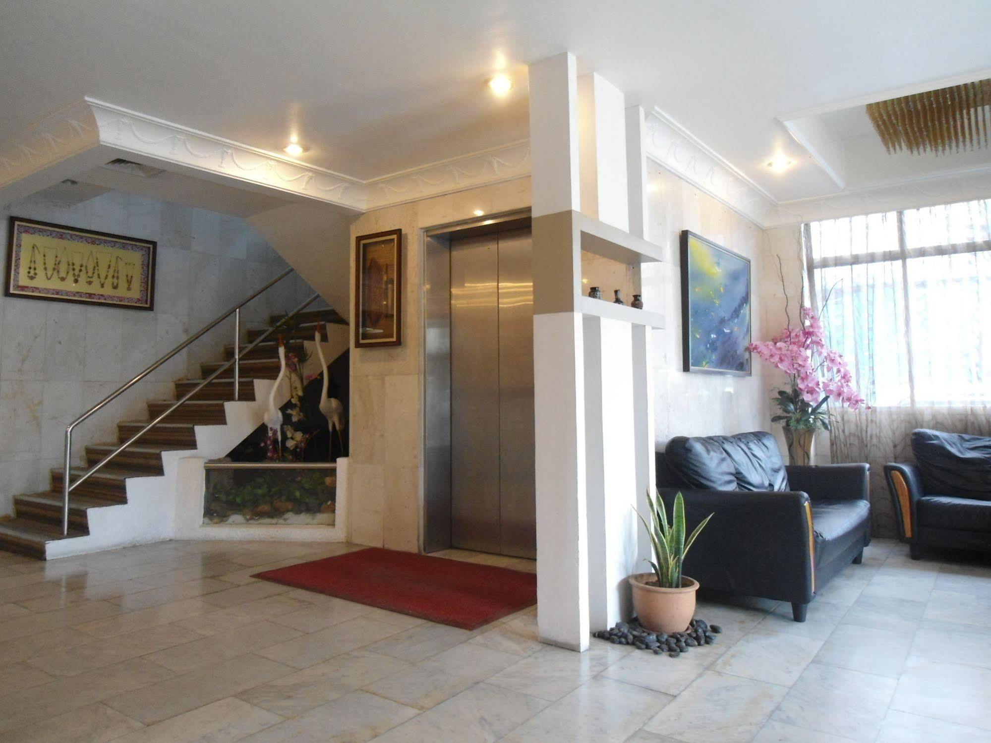 Regent Hotel Bintulu Exterior foto